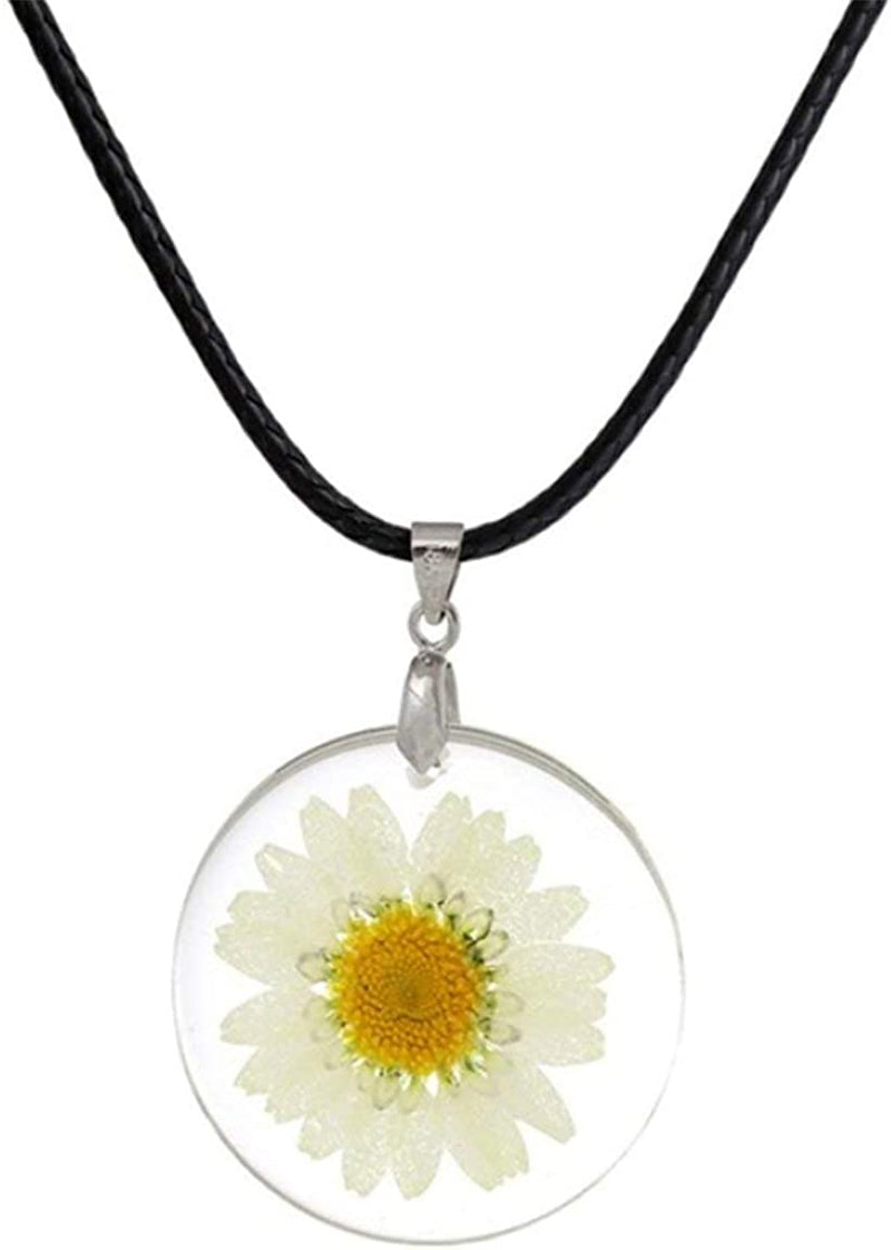 Women's pressed natural daisy resin pendant necklace