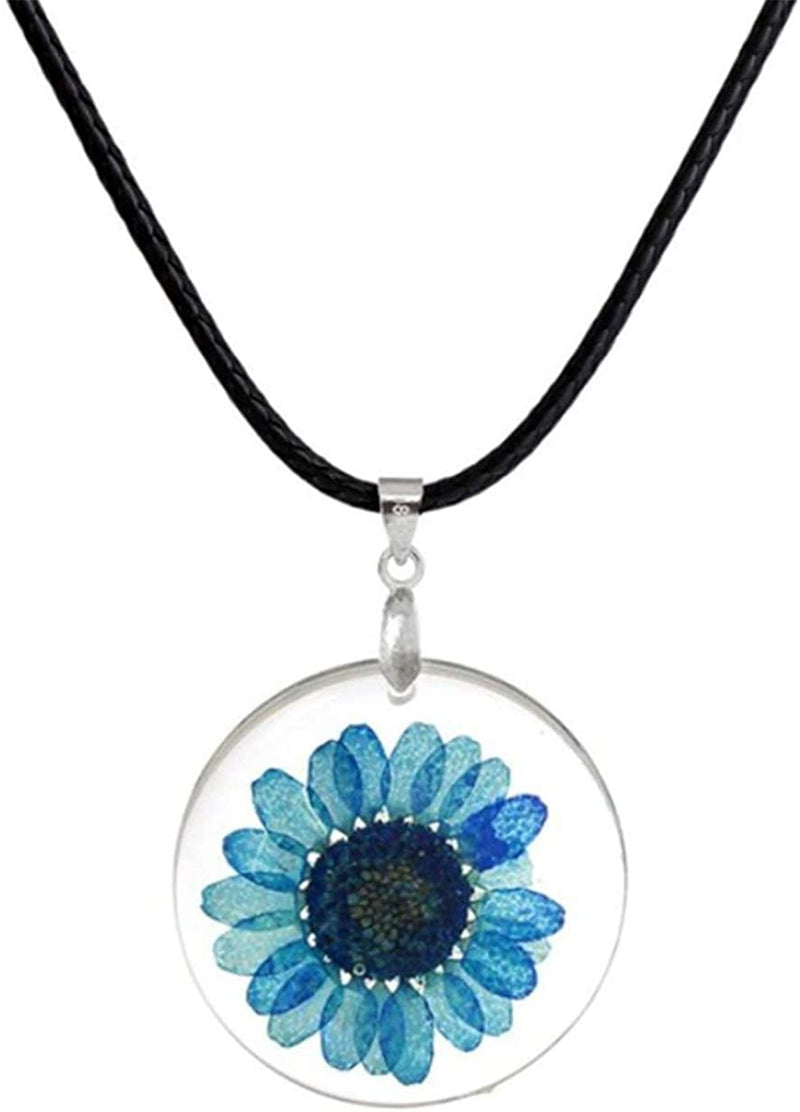 Women's pressed natural daisy resin pendant necklace