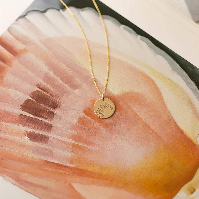 Dremmy Studios Birthday Flower Pendant Necklace 18K Gold Plated Exquisite Minimalist Birthday Flower Disc Pendant Carved Coin Necklace Minimalist Exquisite Customized Gift for Mom and Daughter, Metal, No Gems