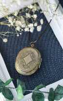 JewelryLand handmade oval embossed retro photo box resin long necklace