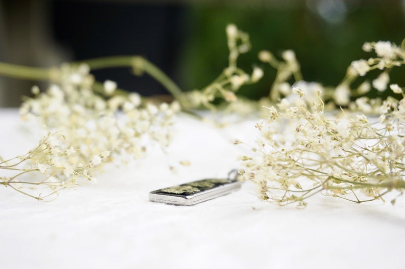 REAL Pressed Queen Annes Lace Necklace | Pressed Flower Resin Necklace | Elegant Rectangle Pendant | Boho Woodland Gift for Nature Lover