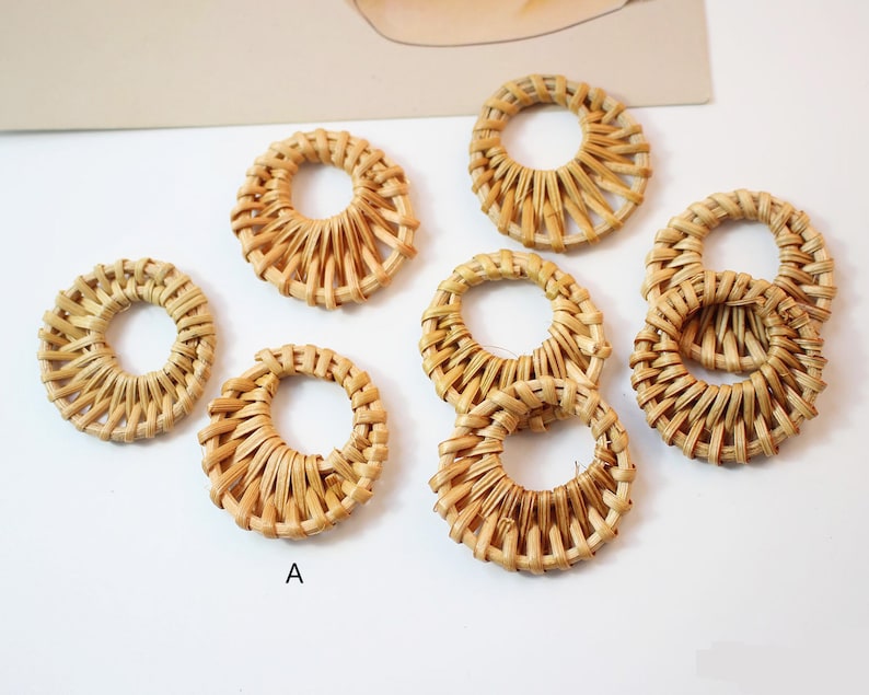 4pcs Natural Rattan Wood Earring Hoops,45MM Round Wooden Charms Handwoven Circle Findings Woven Boho Jewelry Making Blanks