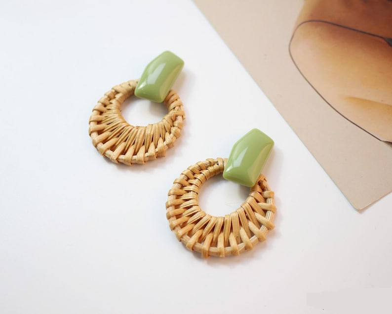 4pcs Natural Rattan Wood Earring Hoops,45MM Round Wooden Charms Handwoven Circle Findings Woven Boho Jewelry Making Blanks