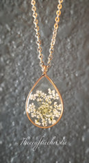 Gift for Her,Queen Annes Lace Rose Gold Necklace,Pressed Flower Jewelry,Nature Jewelry,Resin Flower Necklace,Pressed wild flower necklace