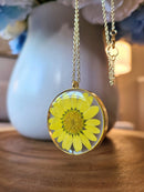 Daisy Necklace-Pressed Flower Jewelry-Flower Jewelry-Real Flower Necklace-Nature Jewelry-Botanical Jewelry-Spring Jewelry-April Birth Jewelr