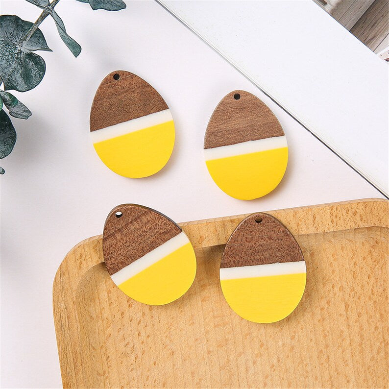 4pcs Epoxy Resin Pendants, Teardrop Translucent White Resin Findings, Wood and Resin Pendant, Color Blocked, Large Round Charm