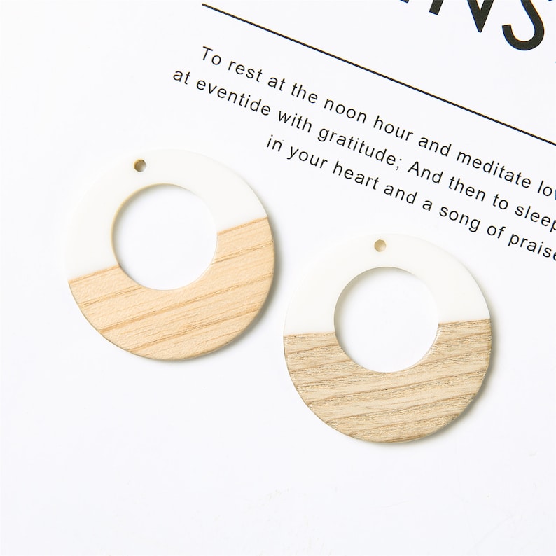 4pcs Epoxy Resin Pendants, Semi Translucent White Resin Findings, Wood and Resin Pendant, Color Blocked, Large Round Charm