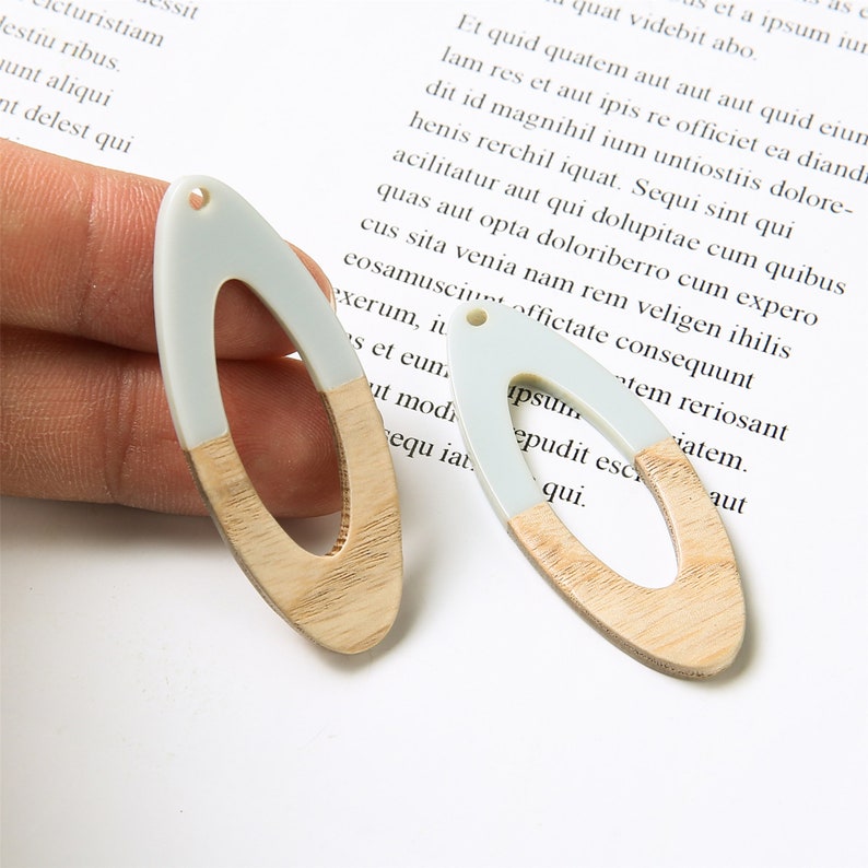 4pcs Epoxy Resin Pendants, Oval Translucent White Resin Findings, Wood and Resin Pendant, Color Blocked, Oval Wood Charm