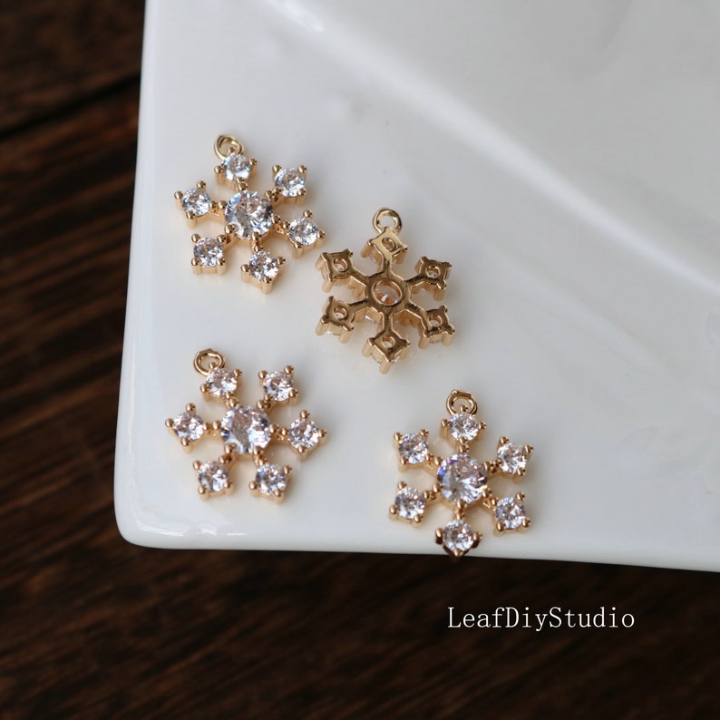 10PCS Snowflake Zirconia Charms, CZ Pave Flower Pendant, Rhinestone Charm, CZ Pave Snowflake diy Jewelry Making