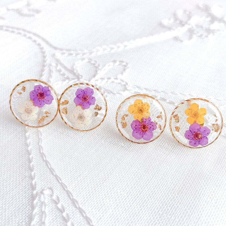 Real Pressed Flowers Round Circle Stud Earrings, Handmade Flowers Stud Earrings, Yellow, Purple, White Flowers Earrings, Gifts for her