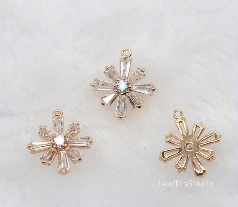 10pcs cz pave Snowflake charm, 11.8x13.1mm Snowflake pendant, pave Snowflake charm, gold plated over brass