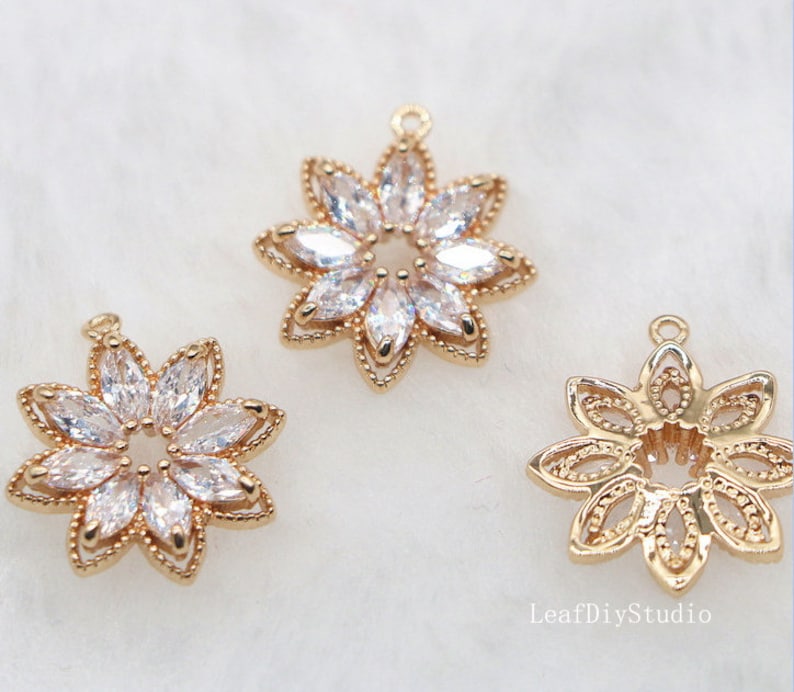 10pcs CZ Pave Eight petal flower Charm, 14mm flower Zircon Pendant , Jewelry Making, Material Craft Supplies