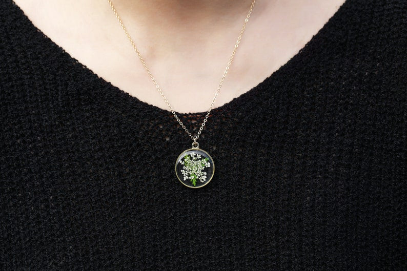 Pressed Flower Resin Round Pendant Necklace | Real Flower Resin Necklace| Handmade Botanical Jewelry