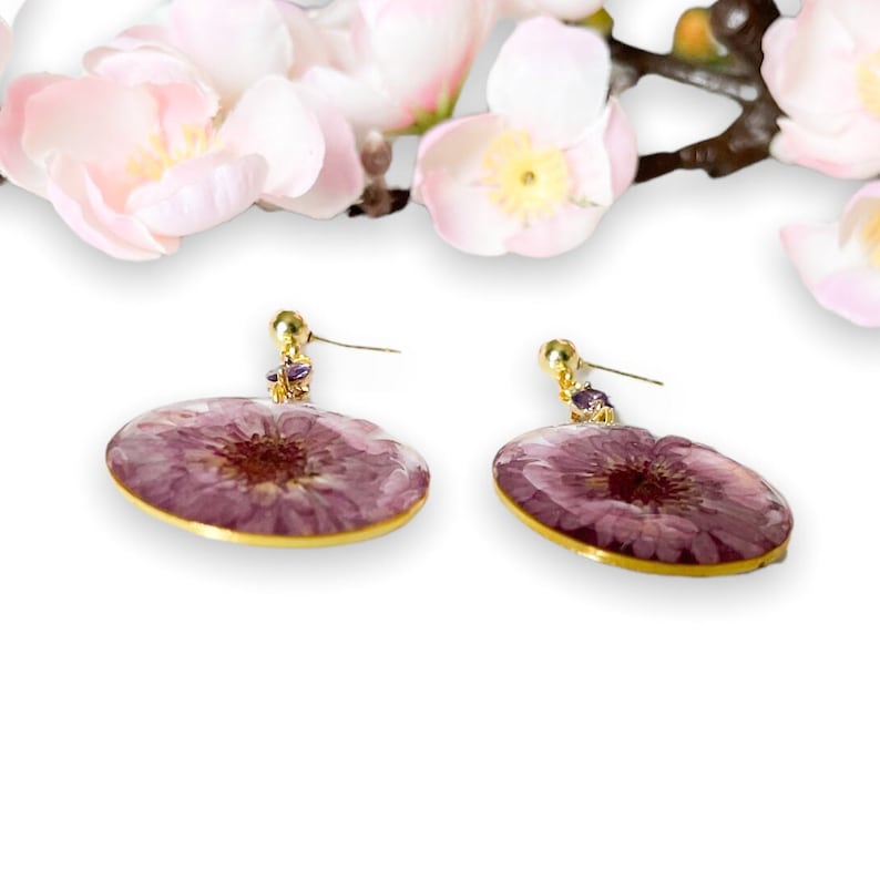 Resin dangle earrings with real pressed flowers and cubic zirconia, Purple daisy earrings, Perfect gift for sister