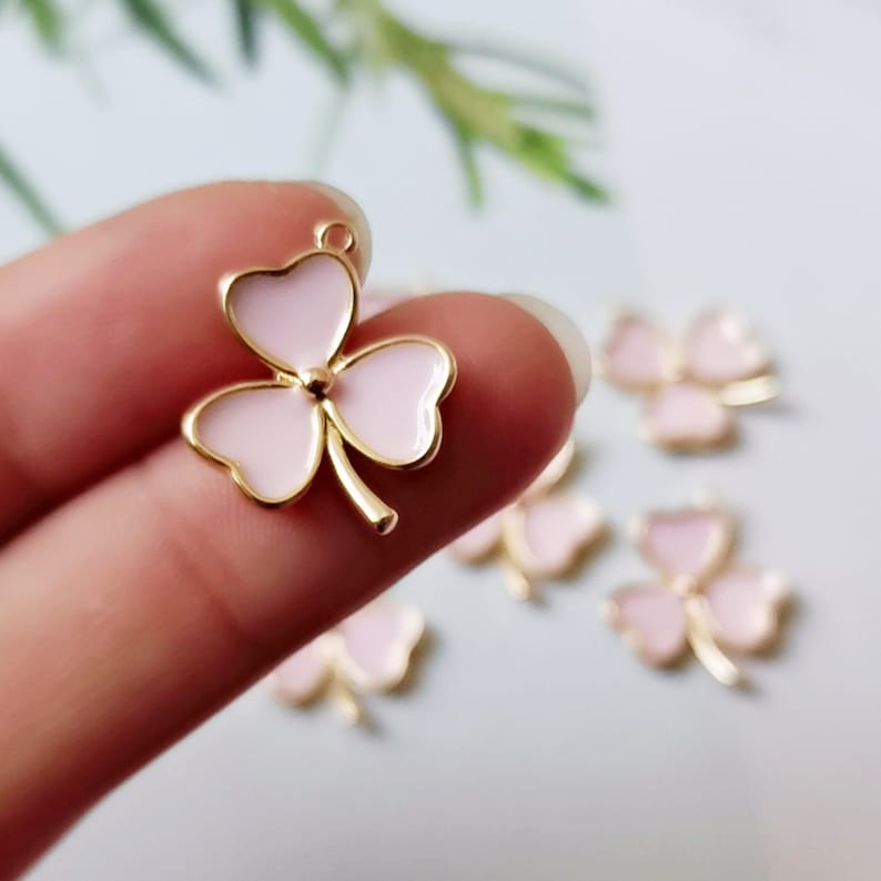 6pcs Enamel Clover Charms Pendant, Enamel Charm, flower charm, floral,plant, Craft Supplies, DIY Finding