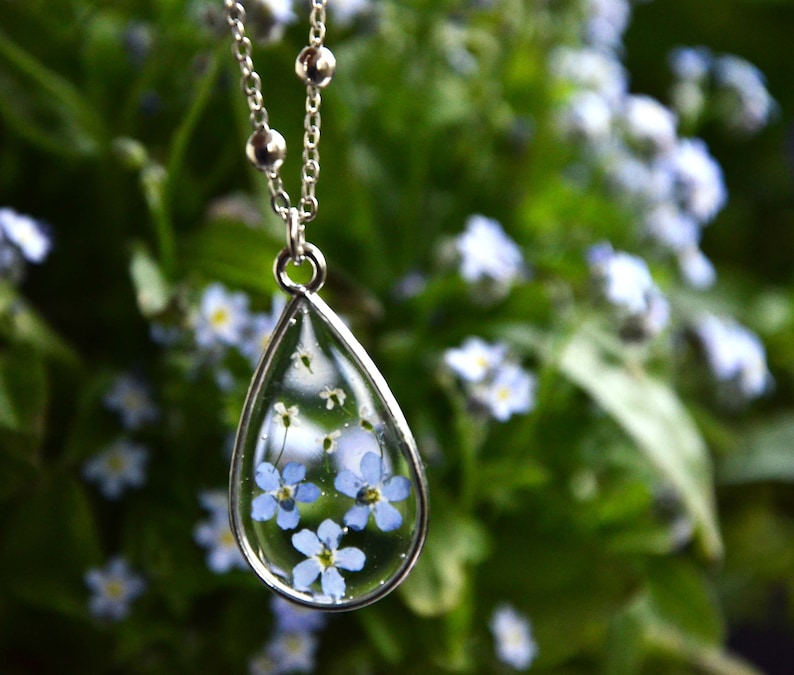 Necklace with forget-me-not flowers, resin jewel with myosotis flowers