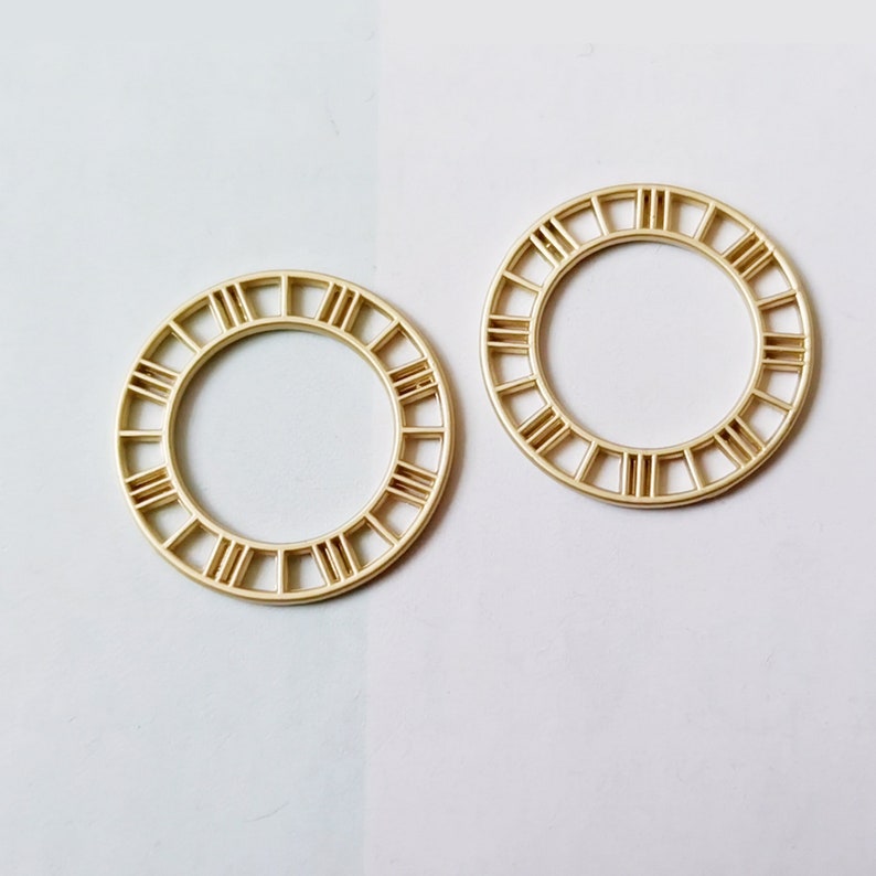 10pcs Matt Gold Plated Round Circle Charm, Alloy Charm, Jewelry Making Materials