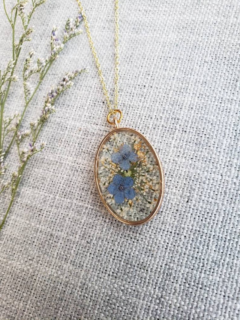 Pressed Flower Necklace, Forget Me Not Jewelry, Mother's Day Gift, Flower Necklaces for Women, Handmade Jewelry, Gold chain necklace