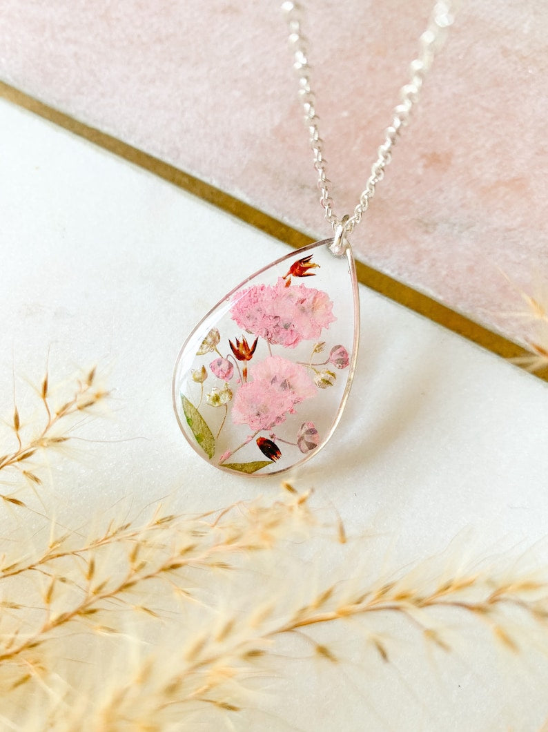 Preserved wild flower pendant necklace on 22k silver plated fine chain / boho chic / pressed flowers / jewellery / floral