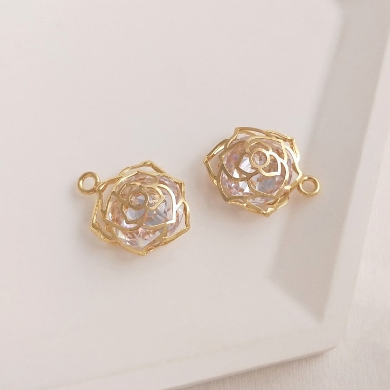 rose flower crystal glass charm, Brass, Cubic zirconia, Nickel free, flowe pendant, Unique charm, Jewelry making supplies 4pcs