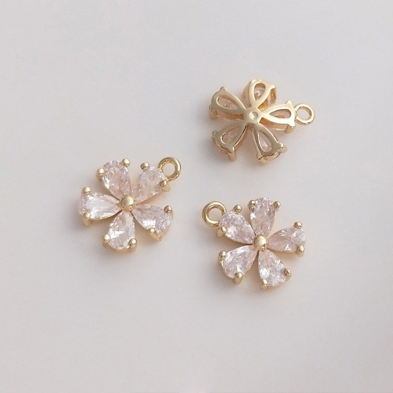 10pcs daisy CZ Pave Charm, CZ Zircon six-petaled flower Pendant Charm, flower Jewelry Making, Material Craft Supplies