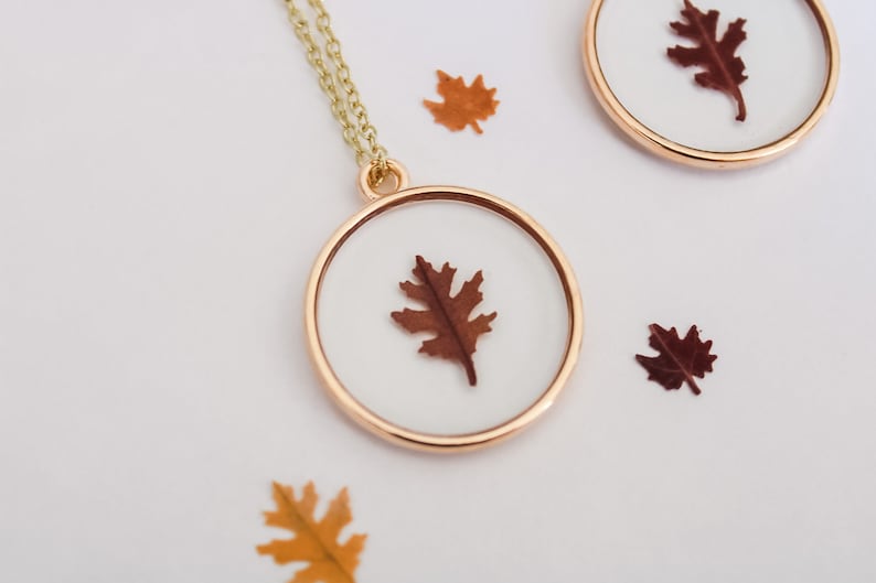 Real Pressed Oak / Maple Leaf Resin Necklace | Fall Necklace | Autumn Jewelry | Resin Necklace | Fall Gift