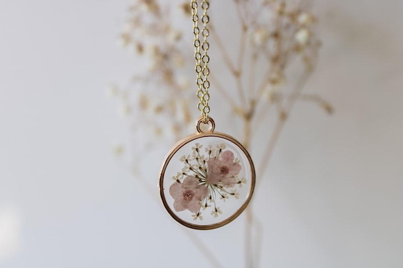 Queen Anne's Lace and Pink Pressed Wildflower Necklace | Resin Necklace | Dried Wildflowers | Handmade | Pendant | Real Flower