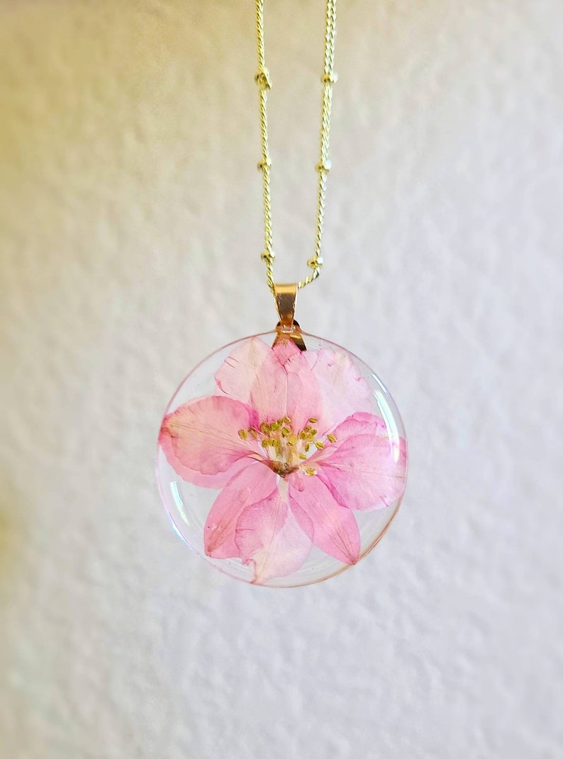 July birth flower necklace, Larkspur flower,Handmade Birth Month Real Flower Necklace,Personalized Handmade,Pressed Resin Pendant Jewelry