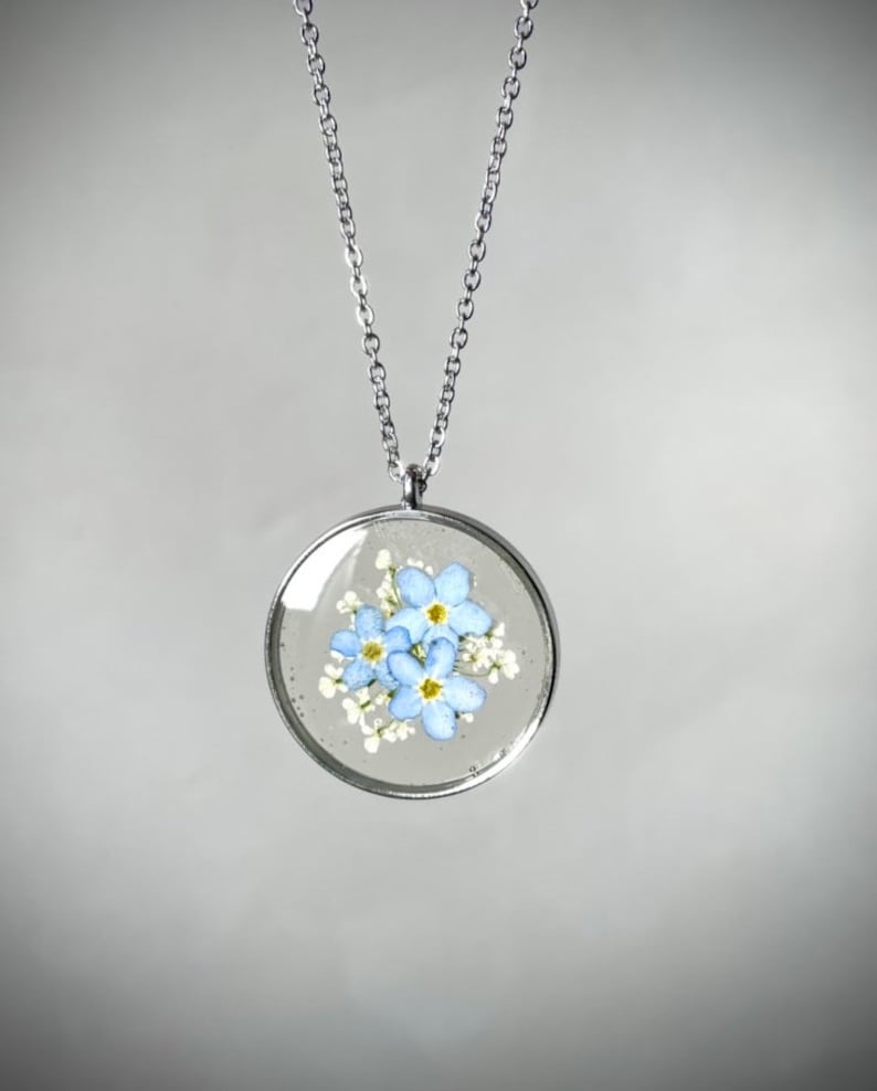 Forget-me-not flower necklace, resin jewel with Myosotis flowers