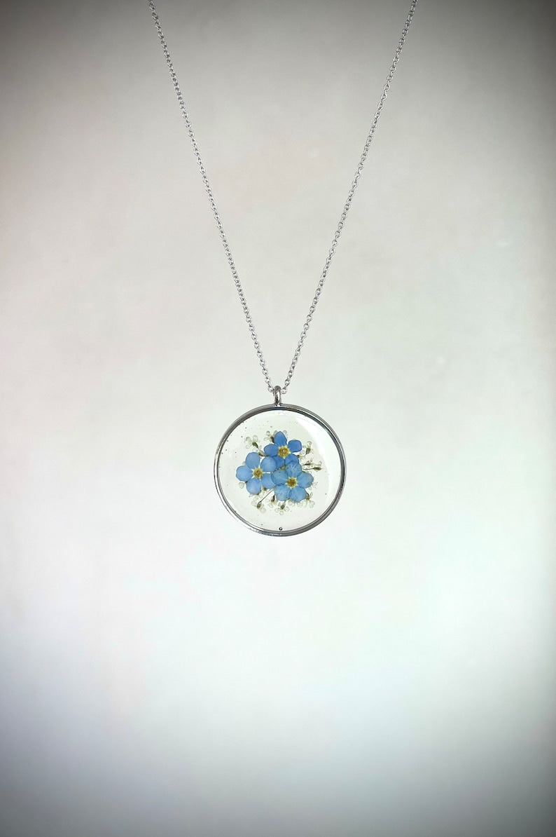 Forget-me-not flower necklace, resin jewel with Myosotis flowers