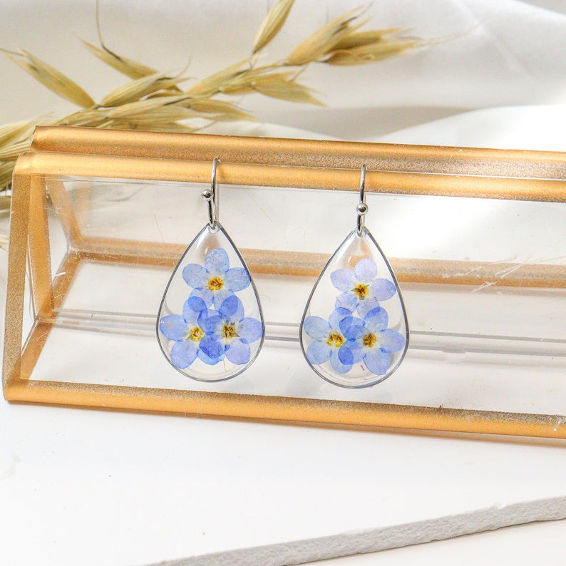 Heart Forget me not Handmade Resin Flower Earrings,Pressed Flower Dangle Drop Earrings,Real Dried Flower Bridesmaid Earrings,Gift for her