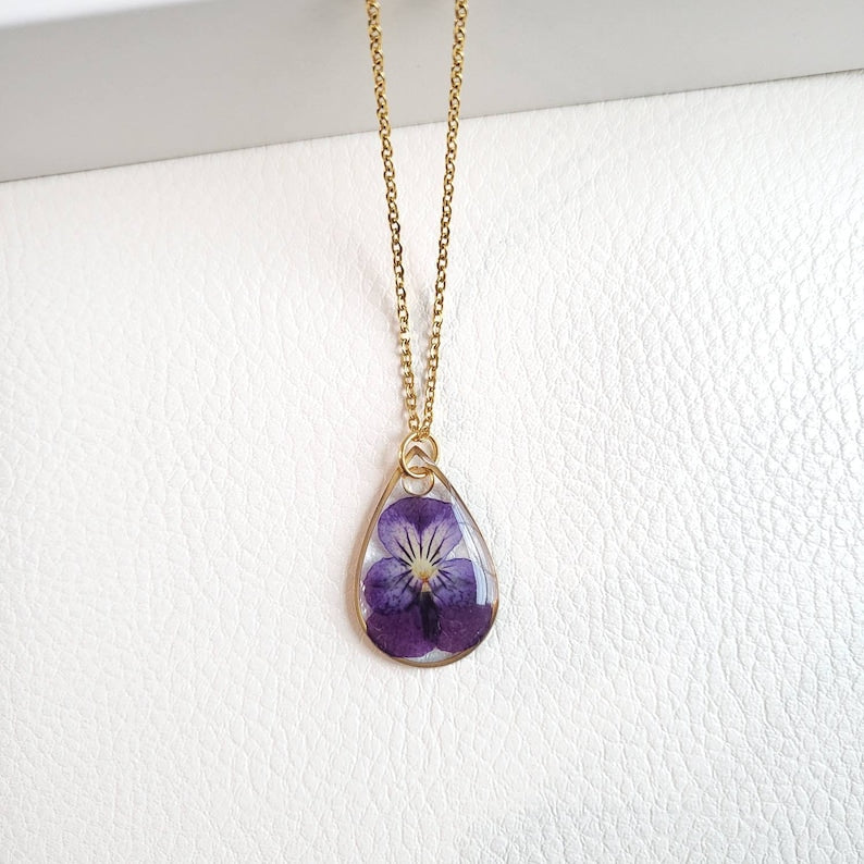 Violet Necklace, February Birth Flower Necklace, Pansy Flower Necklace, Pressed Flower Necklace, Dried Flower Jewelry, Birthday Gift for her