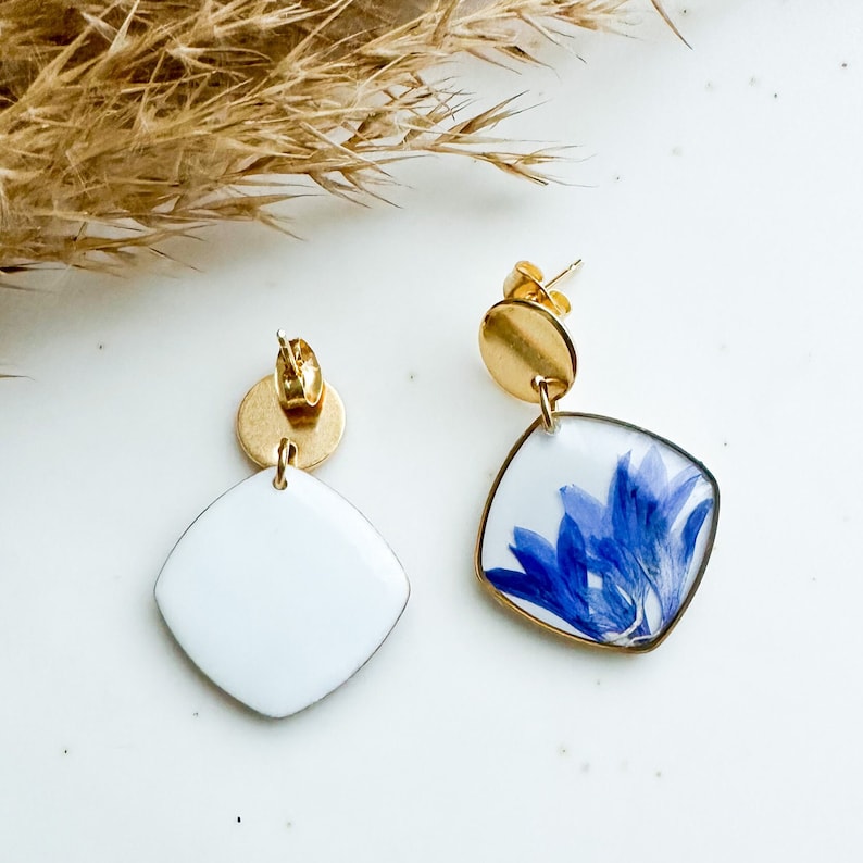 Resin earrings with cornflower petals, Women's stainless steel earrings, Dangling earrings with flowers, Birthday gifts for friends