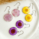 Flower resin earrings, Margherita earrings, Hydrangea earrings, Silver circle earrings, Nature earrings, Mom gift idea