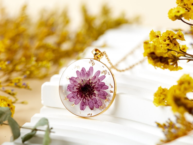 Birth Month Flower Necklace,Birthday Gift For Her,Pressed Flower Necklace,Dried Birth Flower Resin Jewelry,Nature Flower Necklace For Mom