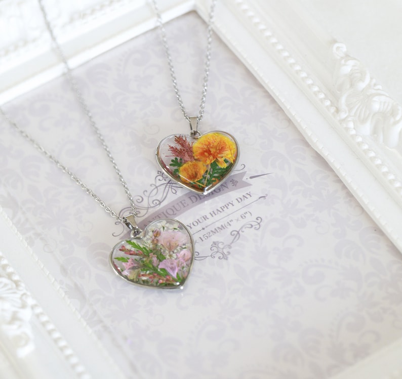 Birth Month Flower Necklace| Pressed Natural Flower Heart Necklace| Unique Birthday Gift Personalized Handmade Jewelry