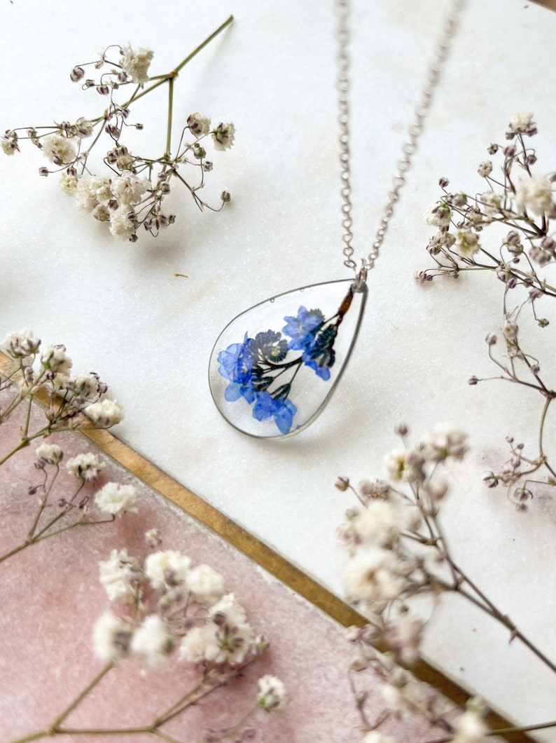 Pressed forget-me-not necklace within a silver frame on a fine silver plated fine chain / boho chic / pressed flowers / jewellery / floral