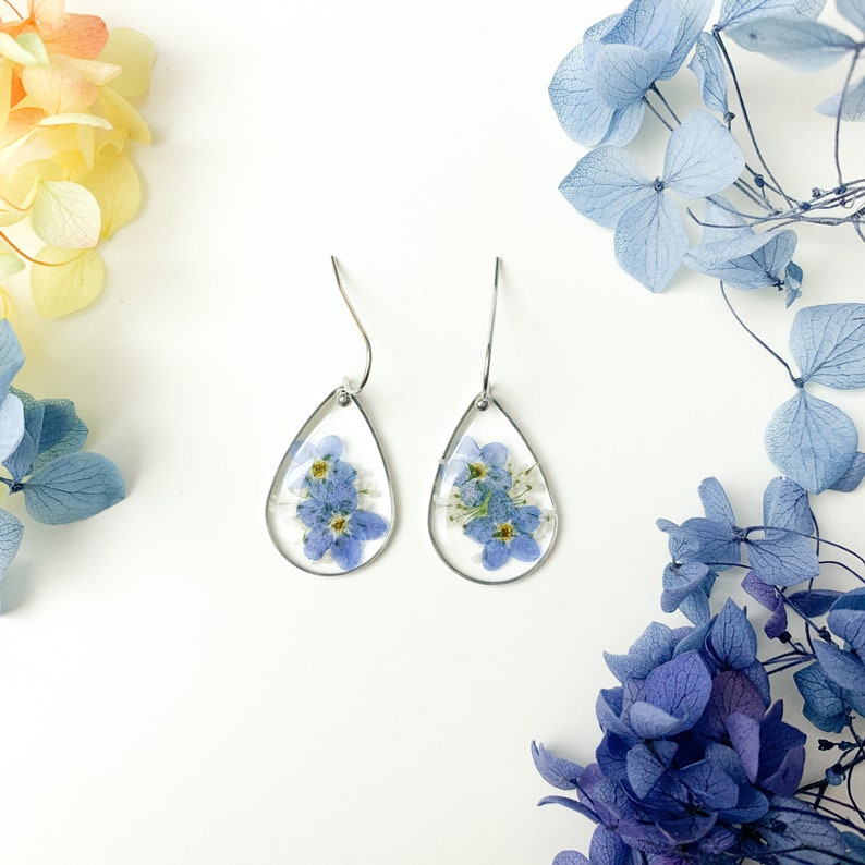 Forget me not Flower Resin Earrings,Pressed Flower Earrings,Real Dried Flower Earring, Bridesmaid Earring, Summer Jewelry, Mother's Day Gift