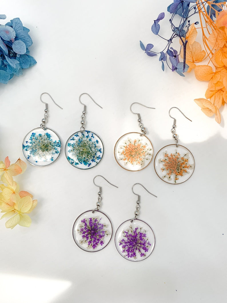 Babybreath Pressed Flower Earrings, Real Dried Flower Earrings, Resin Earrings, Dangle Drop Earrings, Bridesmaid Earring Gift