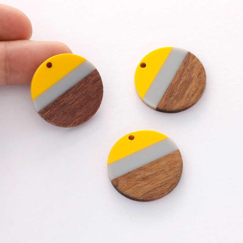 4pcs Epoxy Resin Pendants, Semi Translucent White Resin Findings, Wood and Resin Pendant, Color Blocked, Large Round Charm