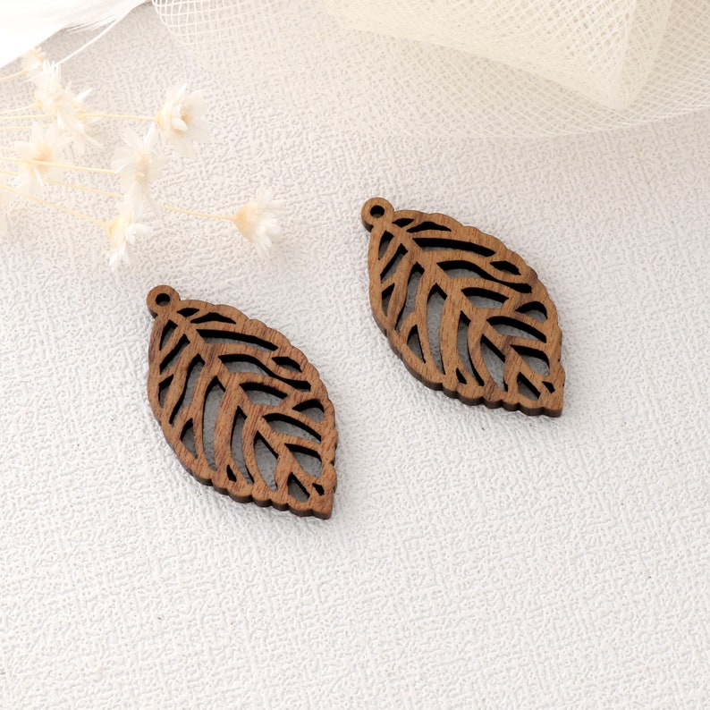 4pcs Tortoise Leaf Shape Pendants, Wood Leaf Charm, Wood Findings, Wood Jewelry Making