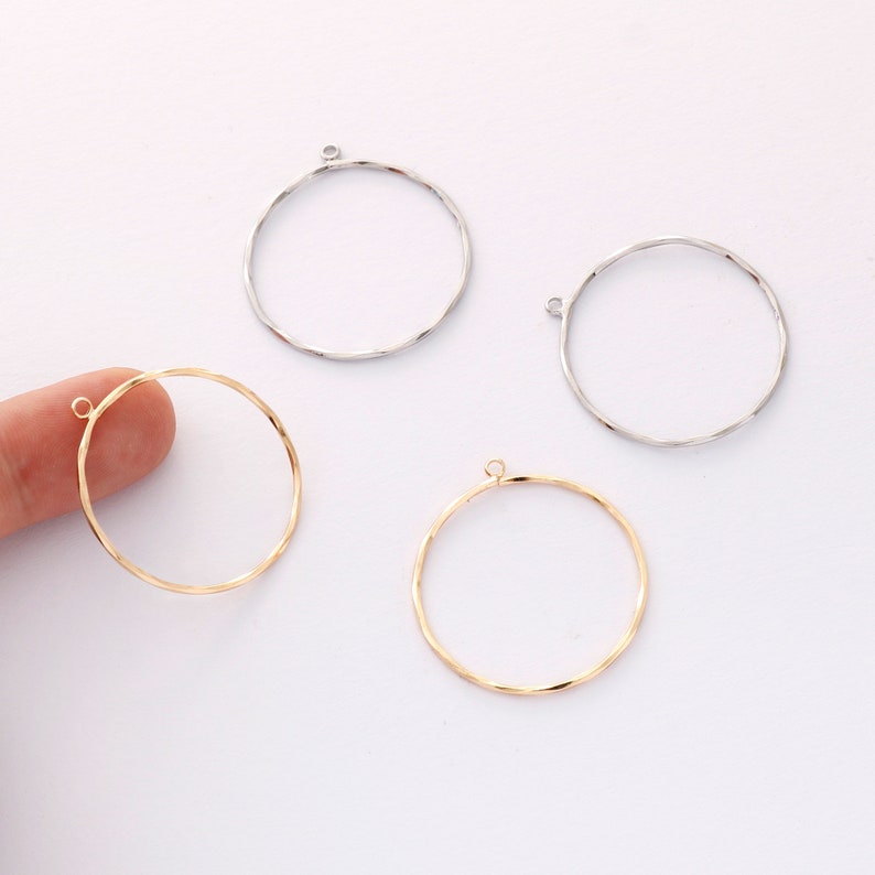 10PCS. Real Gold Plated Circle Charm, Round Dangle,Sweet Charm Pendant, Choker Necklace diy, Brass Finding, Quality Gold Plated over Brass