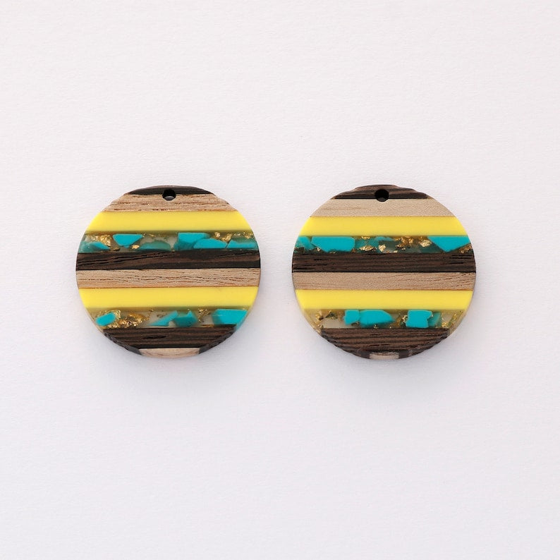 4pcs Epoxy Resin Pendants, Round Translucent Yellow Resin Findings, Wood and Resin Pendant, Color Blocked, Large Round Charm