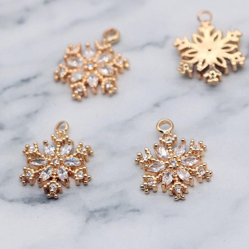 10pcs Snowflake 14mm cz pave charm, Snowflake bracelet necklace pendant, pave charm, real gold plated over brass