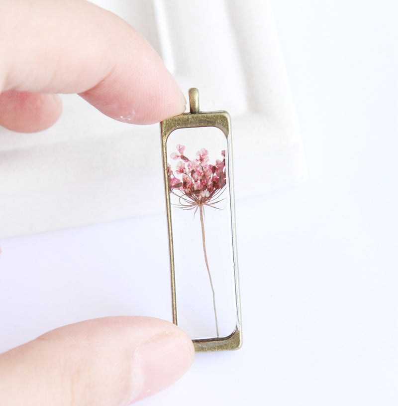 1pcs Handmade Rectangular Resin Leaves pressed flower pendant necklace