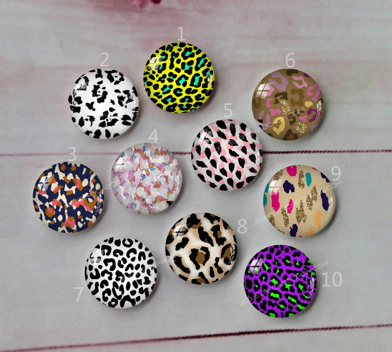 Handmade Round Photo Glass Cabochon Streaks A498