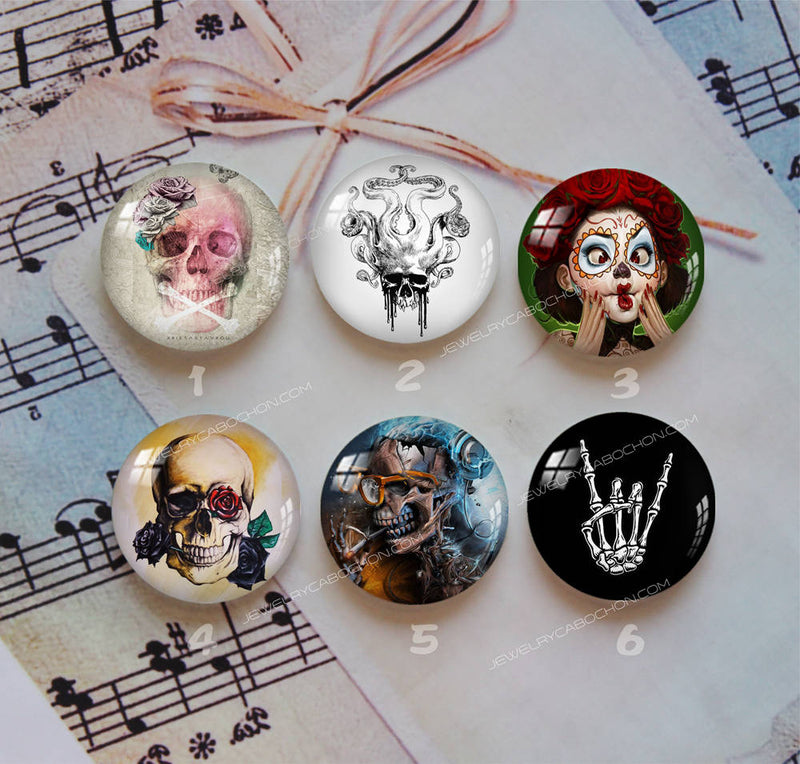 Handmade Round Photo Glass Cabochon Skull 1152