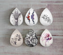 Handmade Teardrop Photo Glass Cabochons Plant flower A391