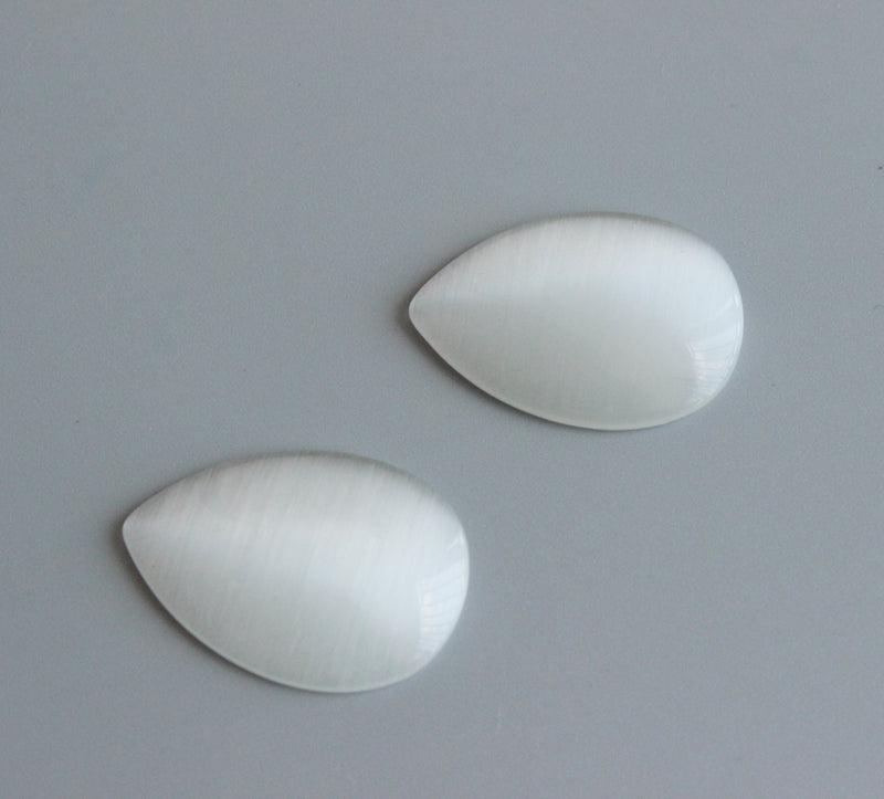 10 pieces Teardrop glass 18x25mm Cabochon