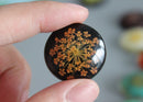 2pcs Handmade Resin 25mm Resin Cabochons,Orange real Pressed flower necklace Pendant jewelry